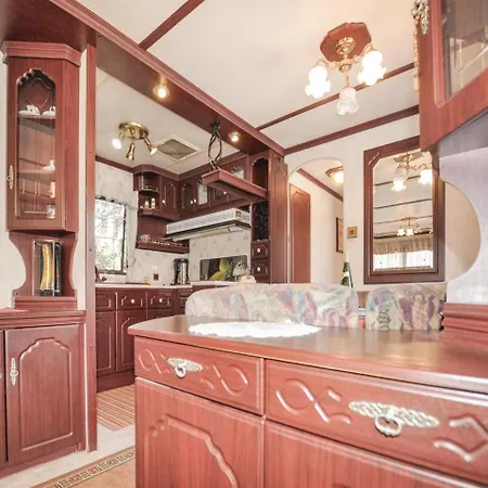 Κάμπινγκ Awesome In With Wifi And 2 Bedrooms Céret